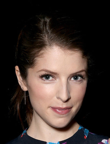 Anna Kendrick - Diamond Threader Earrings