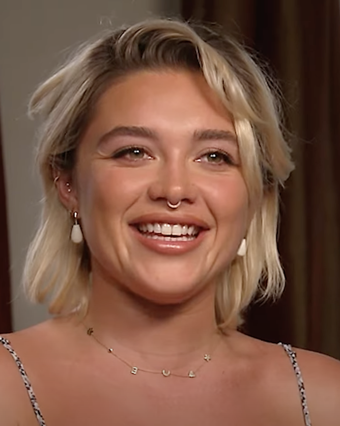 Florence Pugh - Custom Gold Letter Necklace