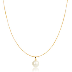A Perla Necklace on a white background. 